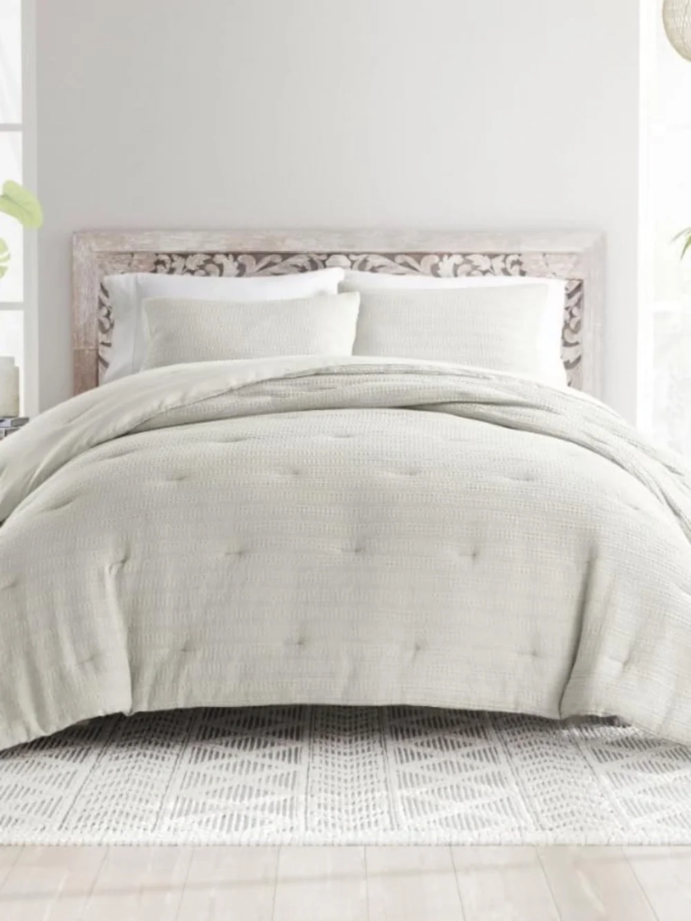 Noble Linens 3 Piece White Waffle Textured Comforter-Full/Queen 0196901119788